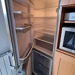 Vressence Apartman *